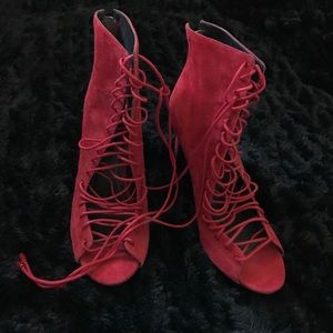 NWT Kendall & Kylie Lace Up Heels in RED ❤️